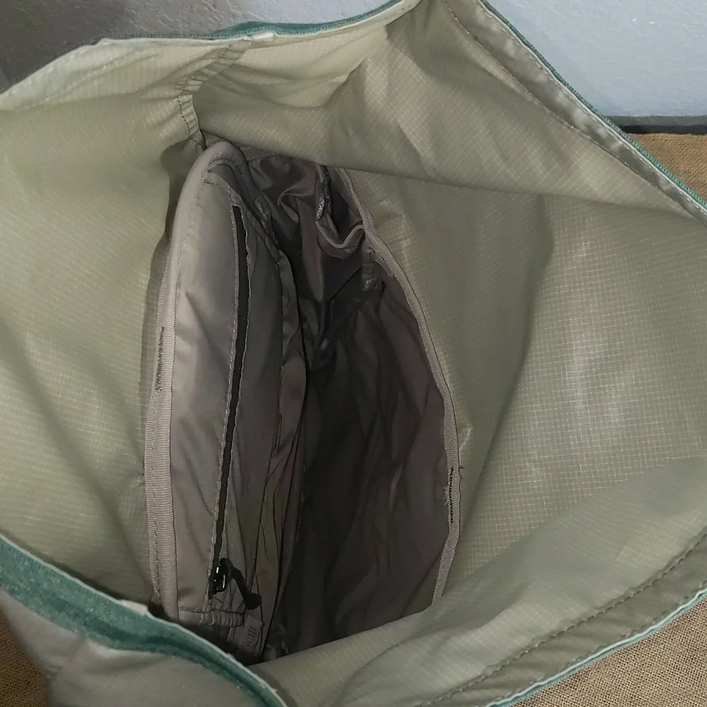 Nike ACG Aysen 32L Hiking Backpack, Vintage Green/Grey, New With Tags - Picture 5 of 5